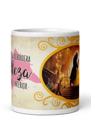 Taza Bella y Bestia Frase Inspiradora — “La belleza está en el interior”